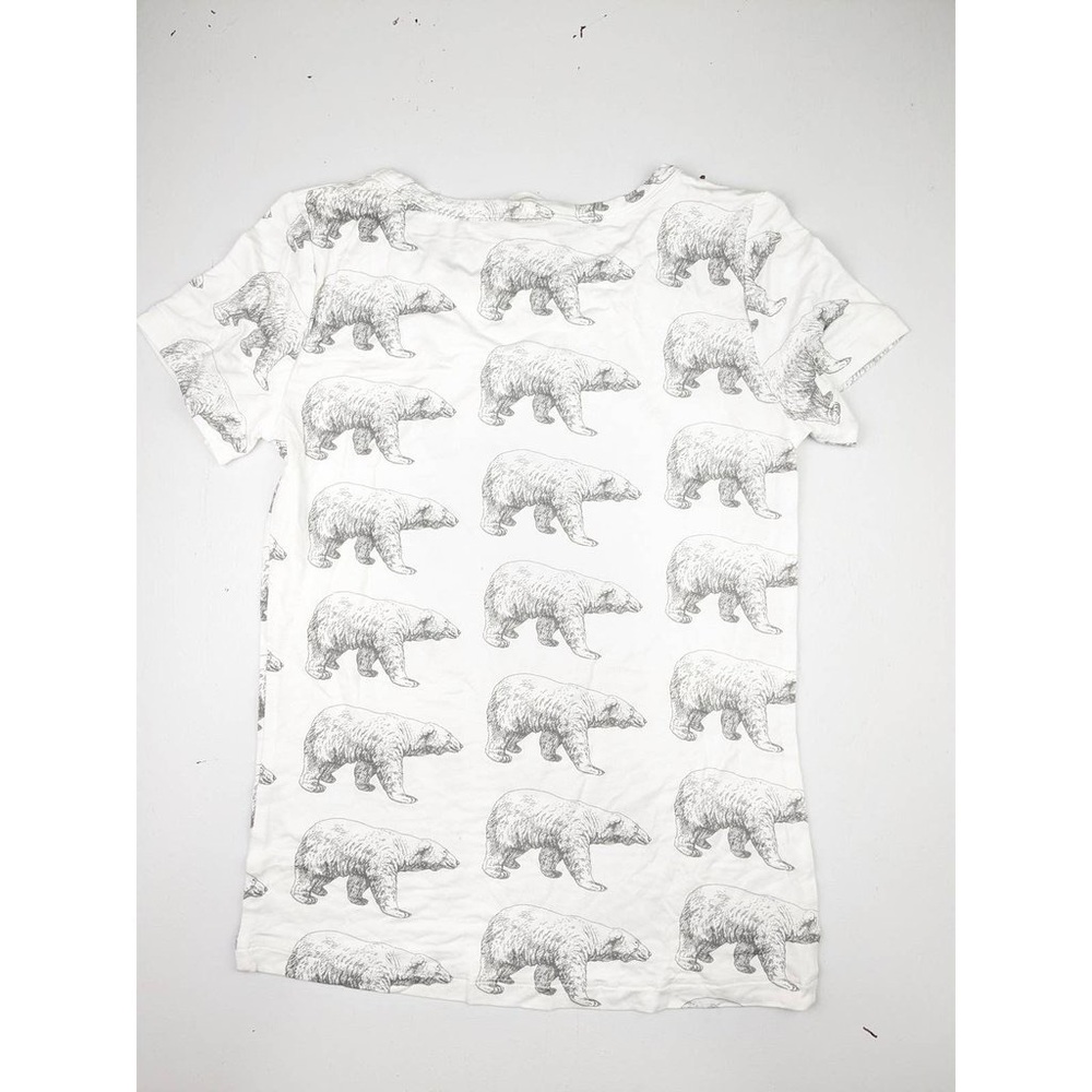 Kate Quinn short sleeve polar bear top
